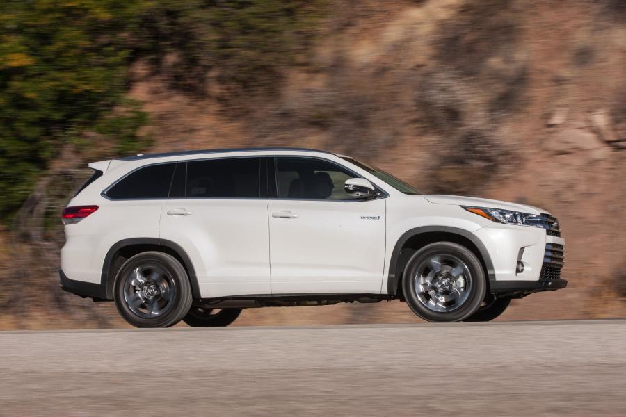  Toyota Highlander Limited Hybrid 2016 года  (фото 9 из 15)